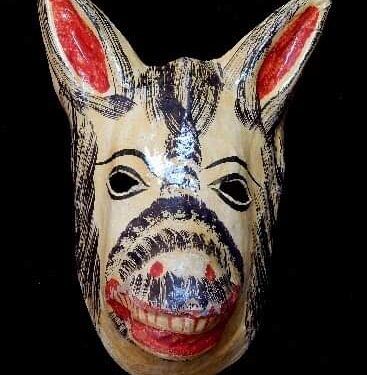 Máscaras de cartón en el Museo Nacional de la Máscara