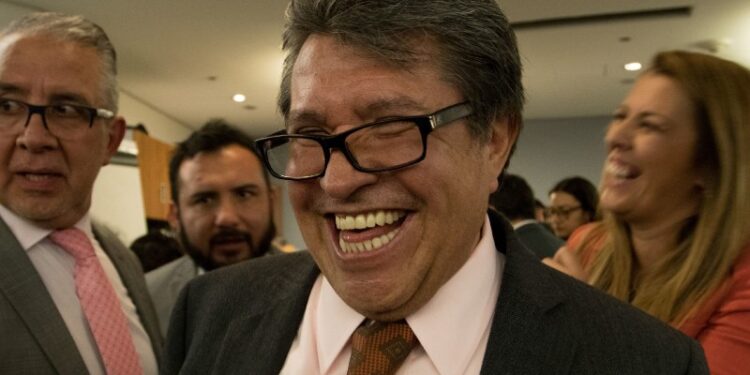 Monreal propone hasta 22 años de prisión por fraude electoral