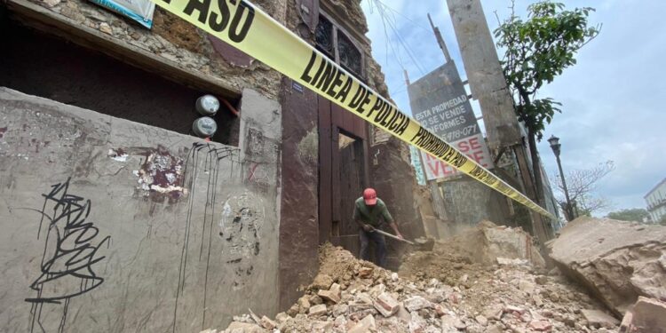 Van 9 muertes en Oaxaca tras sismo