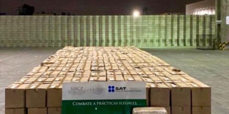 SAT decomisa metanfetaminas y marihuana con valor aproximado de 3.5 mdd
