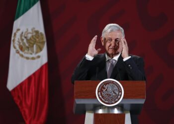 No vamos a expropiar: AMLO defiende batalla legal para evitar monopolios