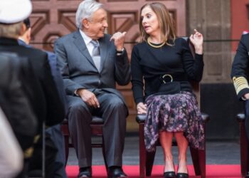 Beatriz Gutiérrez exige disculpa a Conapred tras invitar a Chumel para hablar de racismo y clasismo
