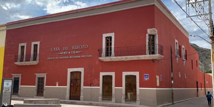 Santa María: Un cuento mexicano interminable