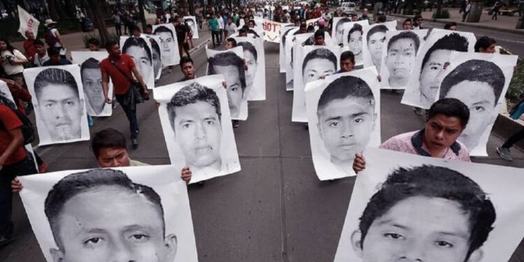 Detienen a El Mochomo, señalado por desaparición de normalistas de Ayotzinapa