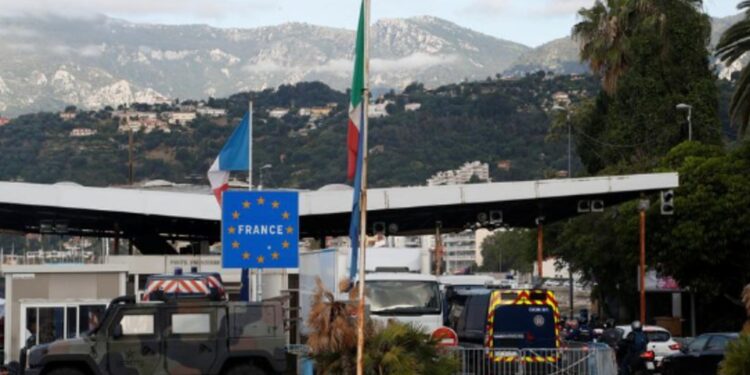 Europa comienza a reabrir las fronteras pero aún no se puede viajar libremente