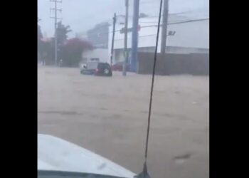 Fuerte tormenta deja severas inundaciones en Oaxaca