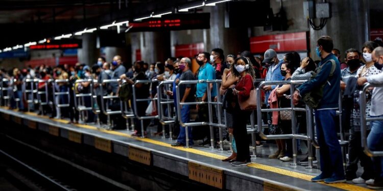 Latinoamérica supera los 100 mil muertos por covid-19