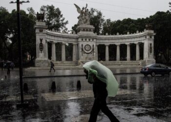 Se pronostican lluvias con descargas eléctricas en el Valle de México