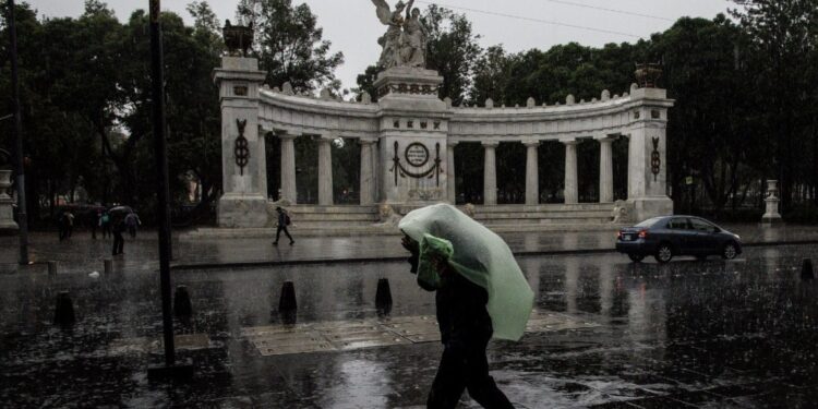 Se pronostican lluvias con descargas eléctricas en el Valle de México