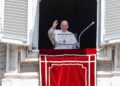 No canten victoria sobre coronavirus tan pronto, advierte el Papa a los italianos