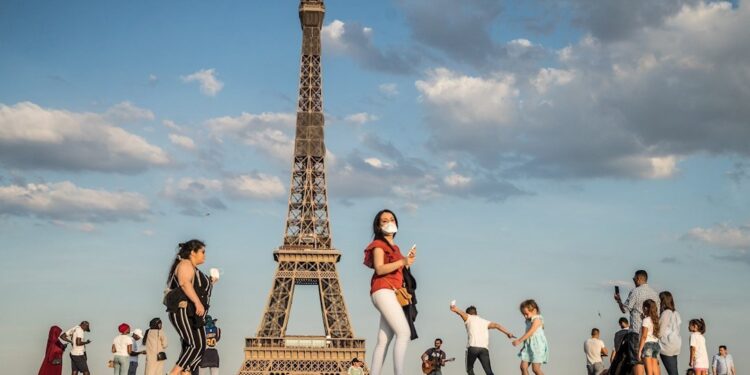 Torre Eiffel abre sus puertas el 25 de junio tras cierre por covid-19