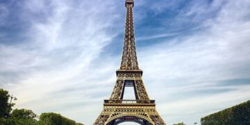La Torre Eiffel reabre tras  pandemia