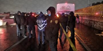 Intento de asalto en la México-Puebla desata balacera en autobús, hay 3 muertos