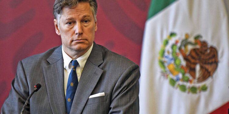 Incertidumbre legal espanta inversiones en México: embajador de EU