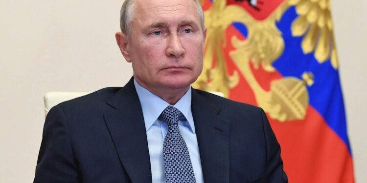 Putin no descarta presentarse de nuevo a las elecciones presidenciales en Rusia