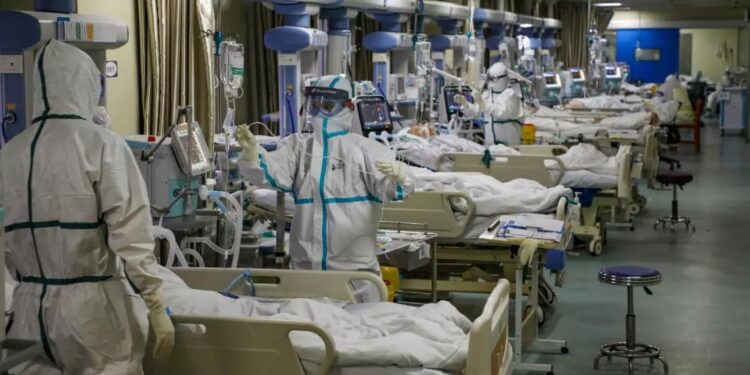 Doce médicos detenidos por falsificar actas de defunción