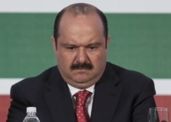 Senadores del PAN celebran captura de César Duarte