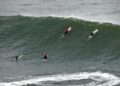 Olas en costas de Colima rebasan los tres metros de altura