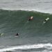 Olas en costas de Colima rebasan los tres metros de altura