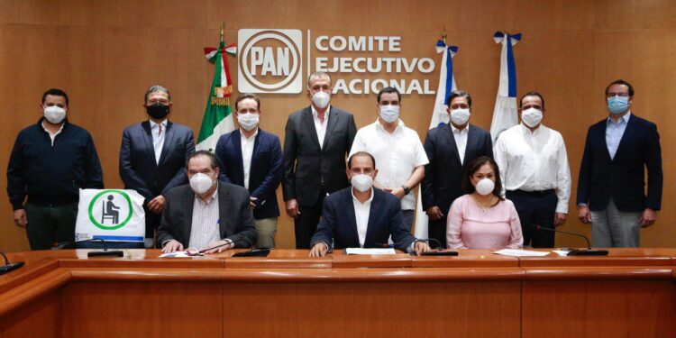 Se reúnen con dirigente nacional los 7 aspirantes a la gubernatura del PAN