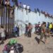 Al menos 300 guanajuatenses fueron abandonados en Tijuana engañados