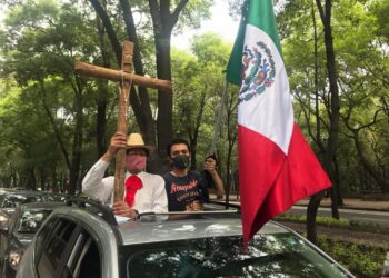 Nueva carabana anti-AMLO se manifiesta en Reforma