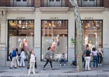 Así se vive la reapertura de las tiendas