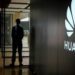 EU da nuevo golpe a Huawei: anuncia restricciones de visas para sus empleados