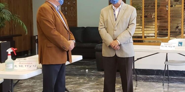 Presidente de la CEDH reconoce a la UASLP por aplicación del examen de admisión
