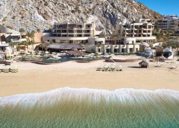 Baja California Sur cierra de nuevo sus playas ante más contagios