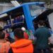 Al menos 21 muertos al caer un autobús con estudiantes a un embalse en China