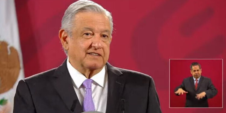 AMLO celebra aprobación de la reforma para comprar medicamentos en el extranjero