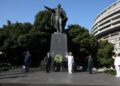 AMLO deposita una ofrenda floral en el monumento a Abraham Lincoln en Washington