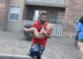 #Video Marine cacha a niño de 3 años, arrojado por su madre de un edificio en llamas