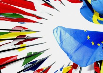 Países de Unión Europea reabren fronteras con cautela y sin orden