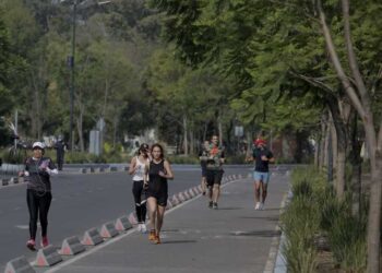 Bosque de Chapultepec reabre al 30% de su capacidad ante contingencia sanitaria