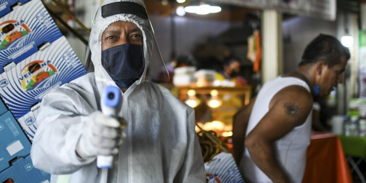 México suma 32 mil 796 muertos por coronavirus