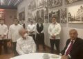 AMLO sale a comer a restaurante e invita a la población a “seguir adelante”