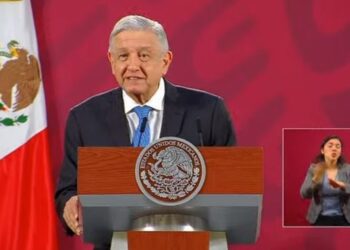 AMLO anuncia compras consolidadas de medicamentos en el extranjero