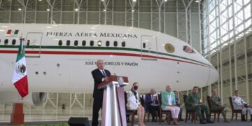 AMLO: Mostrar el avión presidencial tiene como objetivo evidenciar cómo se malgobernaba
