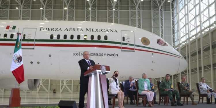AMLO: Mostrar el avión presidencial tiene como objetivo evidenciar cómo se malgobernaba