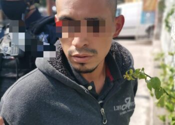 Agentes detienen a sujeto con droga en Pavón