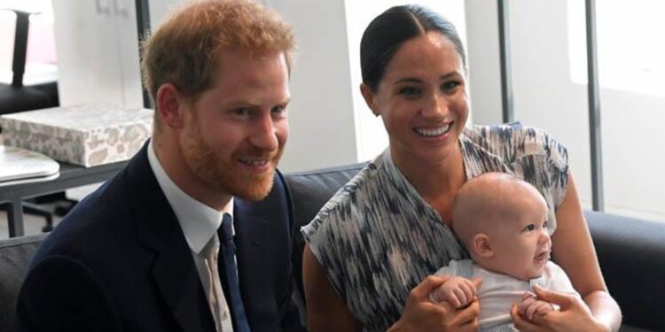 Harry y Meghan demandan a paparazzis para proteger la privacidad de su hijo