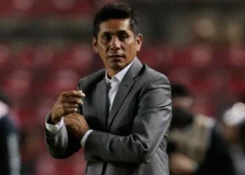 El Negro Santos pide oportunidad para Jorge Campos en Pumas
