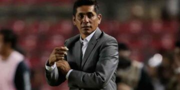 El Negro Santos pide oportunidad para Jorge Campos en Pumas