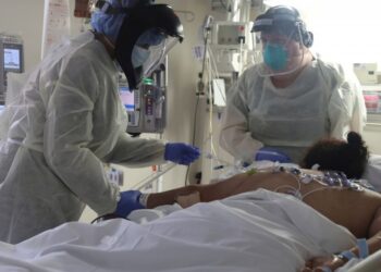 Houston reporta hospitales desbordados por Covid-19