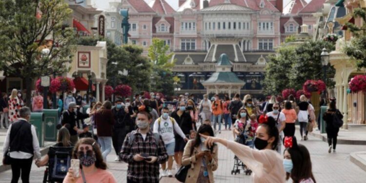 Disneyland París reabre después de cuatro meses por coronavirus