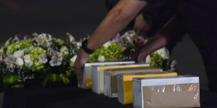Continúa repatriación de cenizas de mexicanos muertos por covid en EU