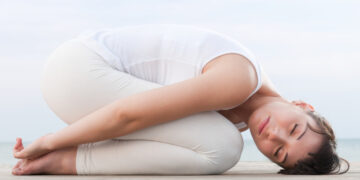 Yoga para dormir, 2 técnicas que te ayudarán a inducir el sueño