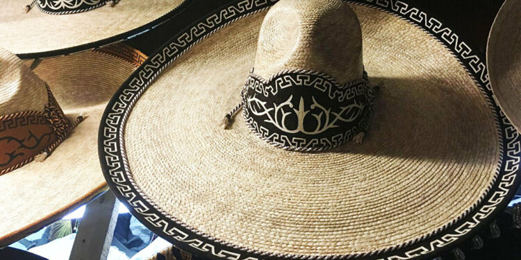 El sombrero charro, representante del folclor mexicano